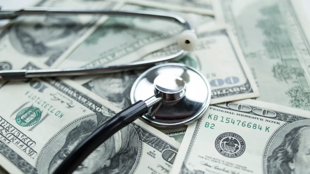 Medicare saved record $2.4B from largest accountable care program last year